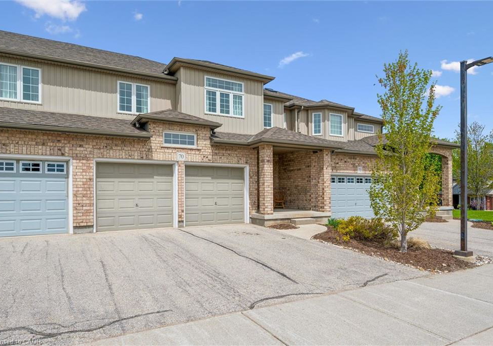 31-townsend-drive-breslau-ontario-40857013