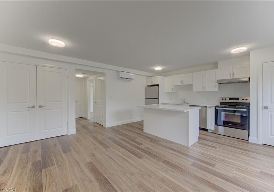 93-kinzie-avenue-kitchener-ontario-40857021