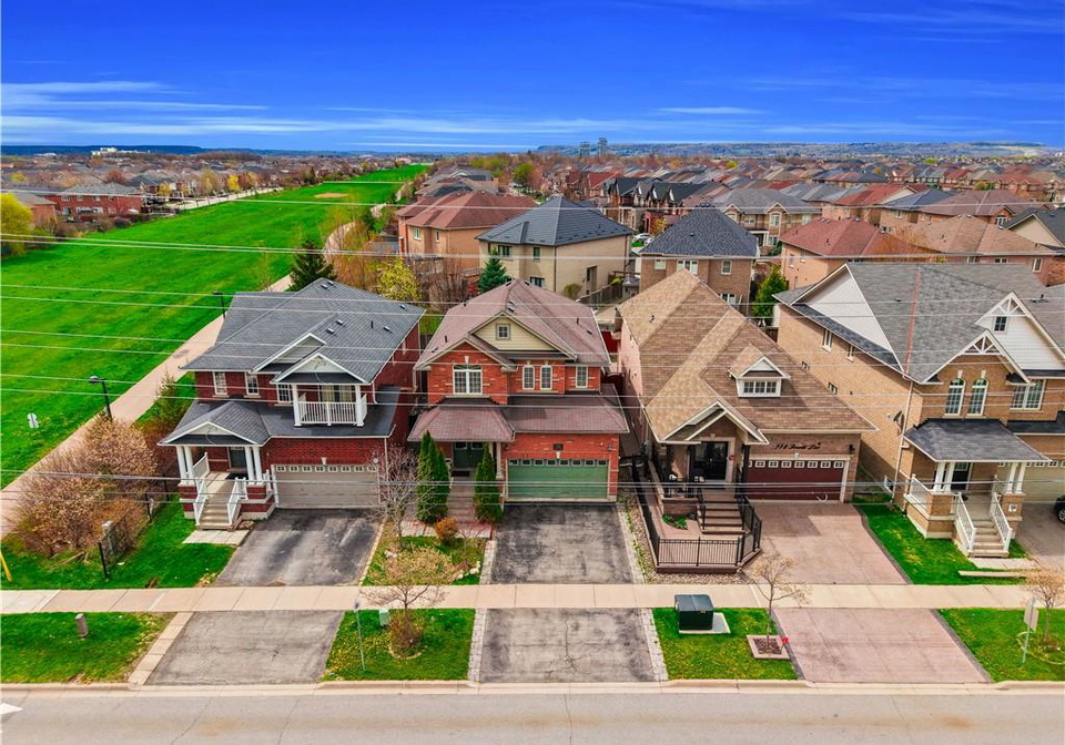 786-fourth-line-milton-ontario-40857031