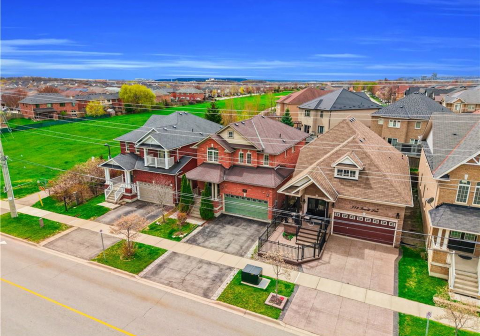 786-fourth-line-milton-ontario-40857031