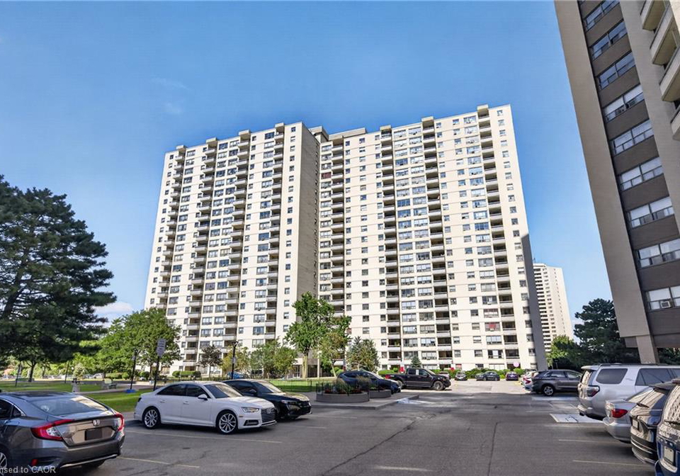 370-dixon-road-etobicoke-ontario-40857048