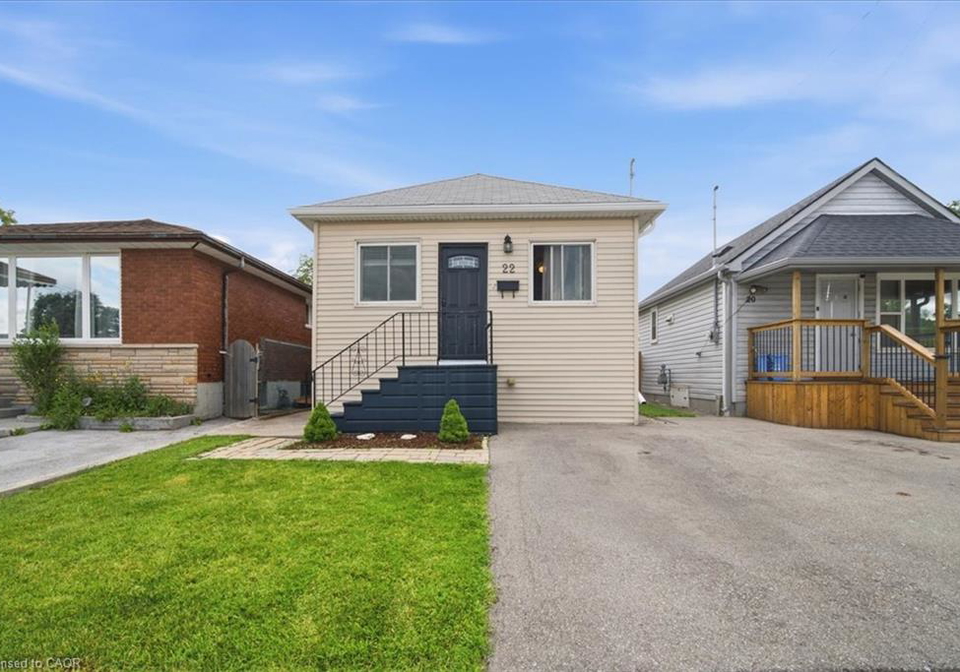 22-delena-avenue-n-hamilton-ontario-40857061