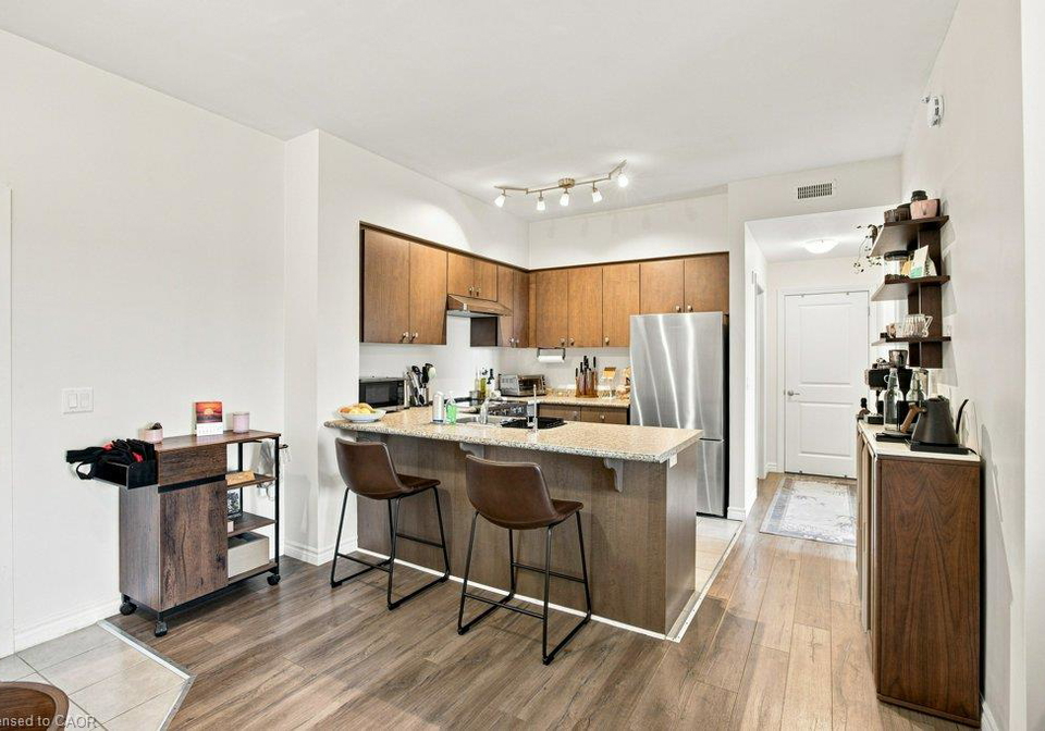 1077-gordon-street-guelph-ontario-40857099