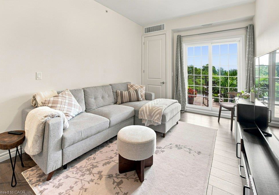 1077-gordon-street-guelph-ontario-40857099