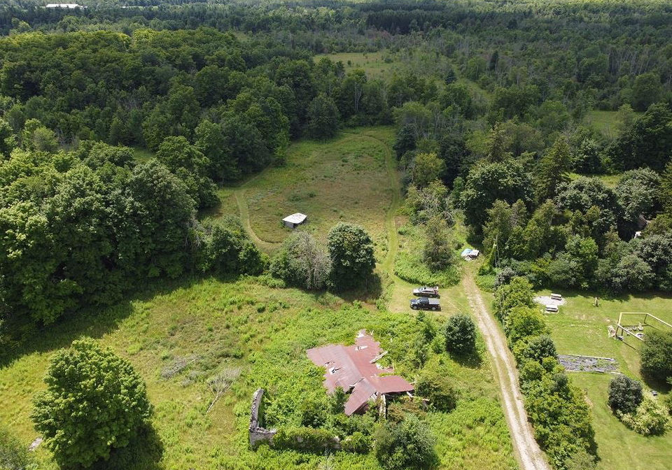 9414-first-line-nassagaweya-milton-ontario-40857116