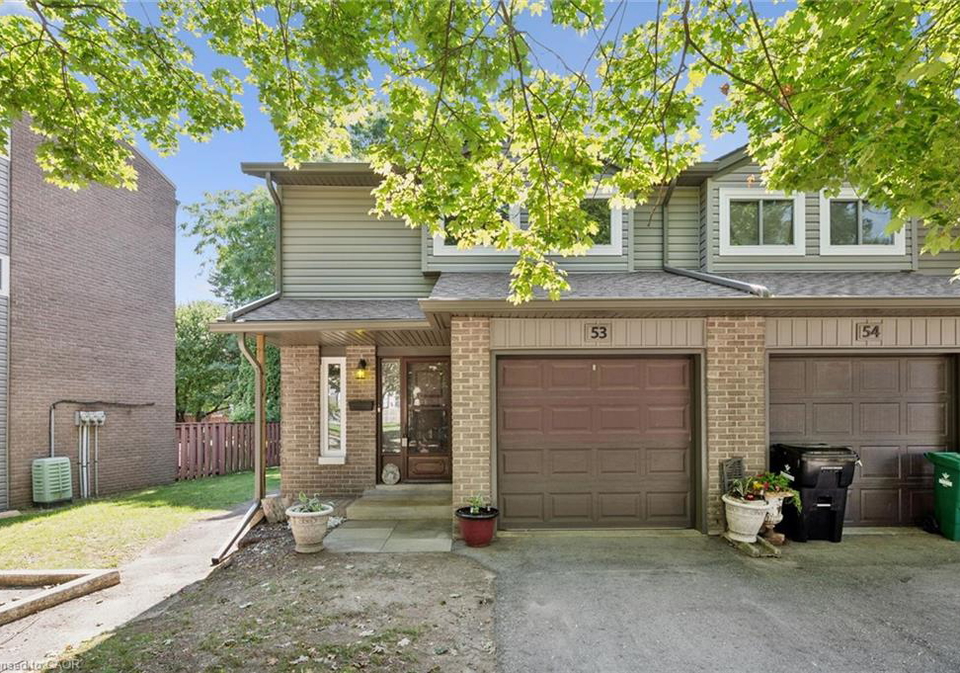46-cedarwoods-crescent-kitchener-ontario-40857126