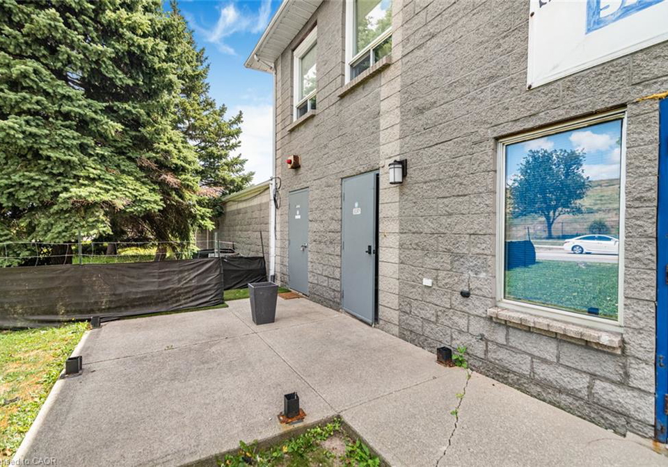 1290-stone-church-road-e-hamilton-ontario-40857137