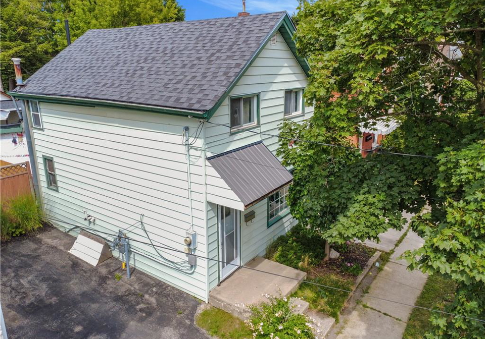 126-cayuga-street-brantford-ontario-40857142