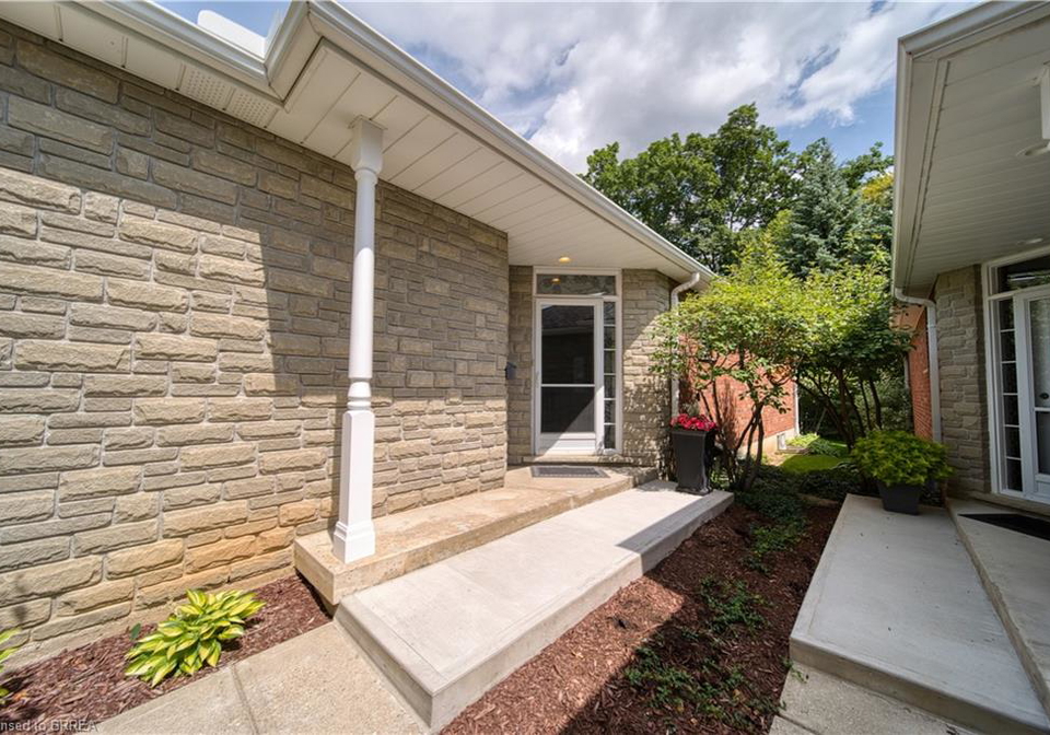 115-glenwood-drive-brantford-ontario-40857146