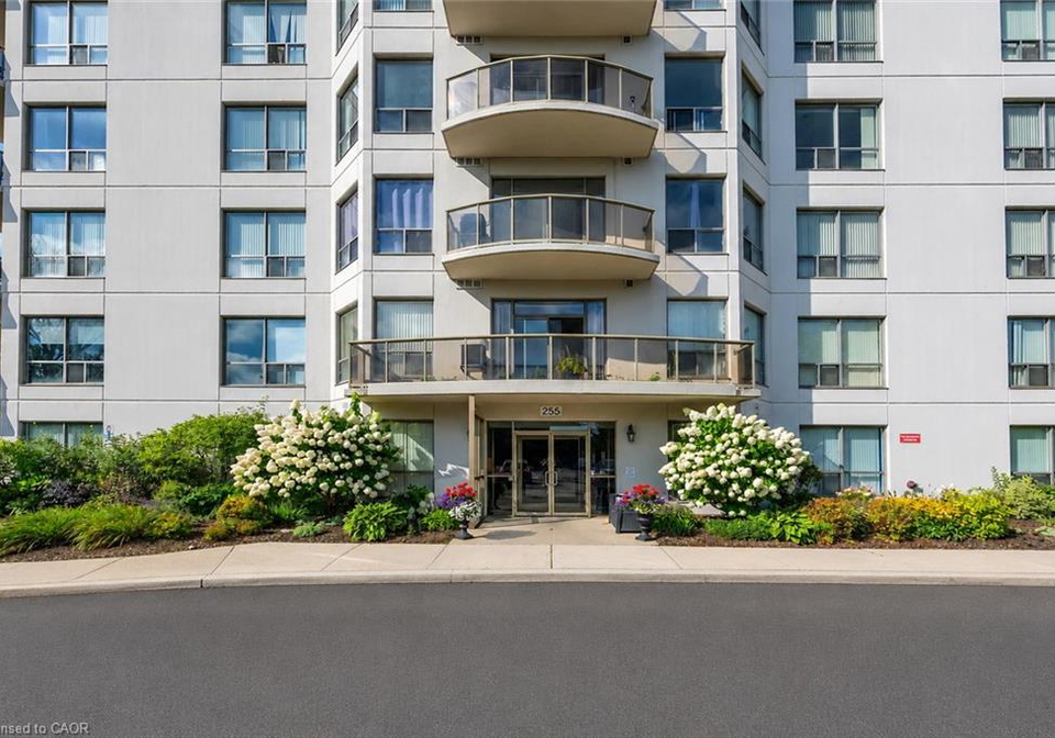 255-keats-way-waterloo-ontario-40857160
