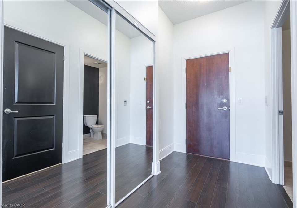 330-burnhamthorpe-road-w-mississauga-ontario-40857176
