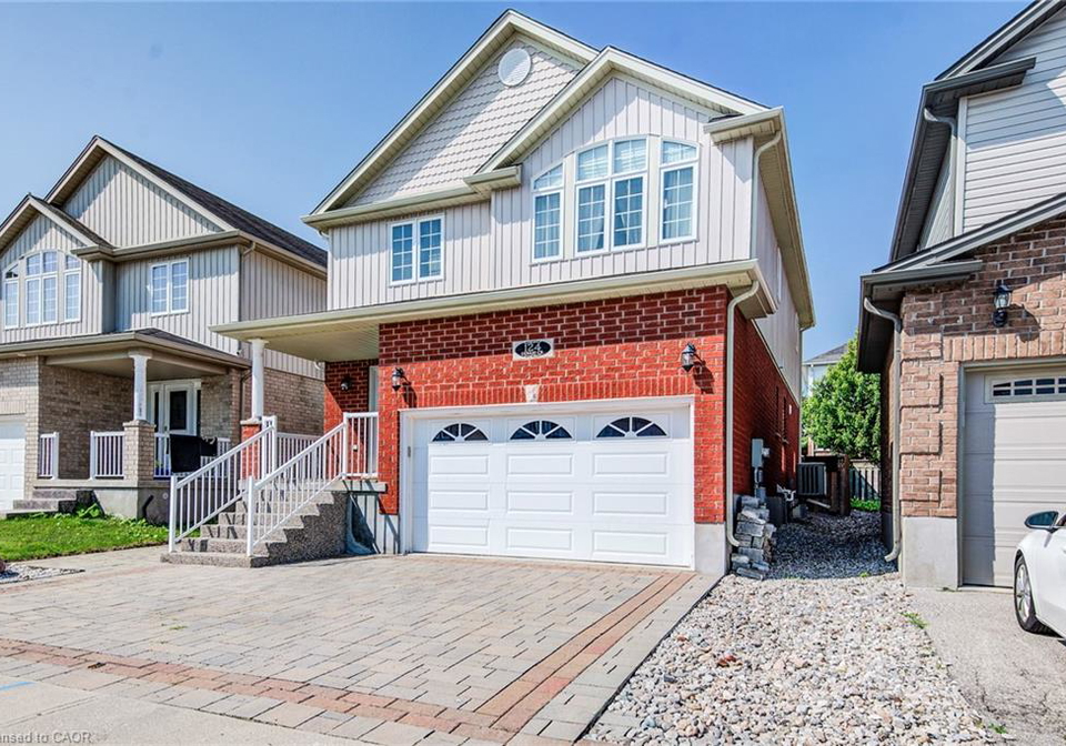 124-udvari-crescent-kitchener-ontario-40857191