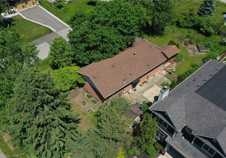 1304-avon-crescent-oakville-ontario-40857201