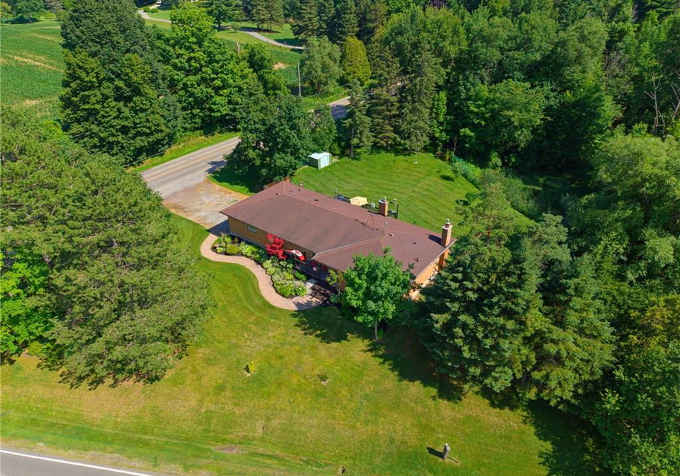 3226-indian-trail-ancaster-ontario-40857211