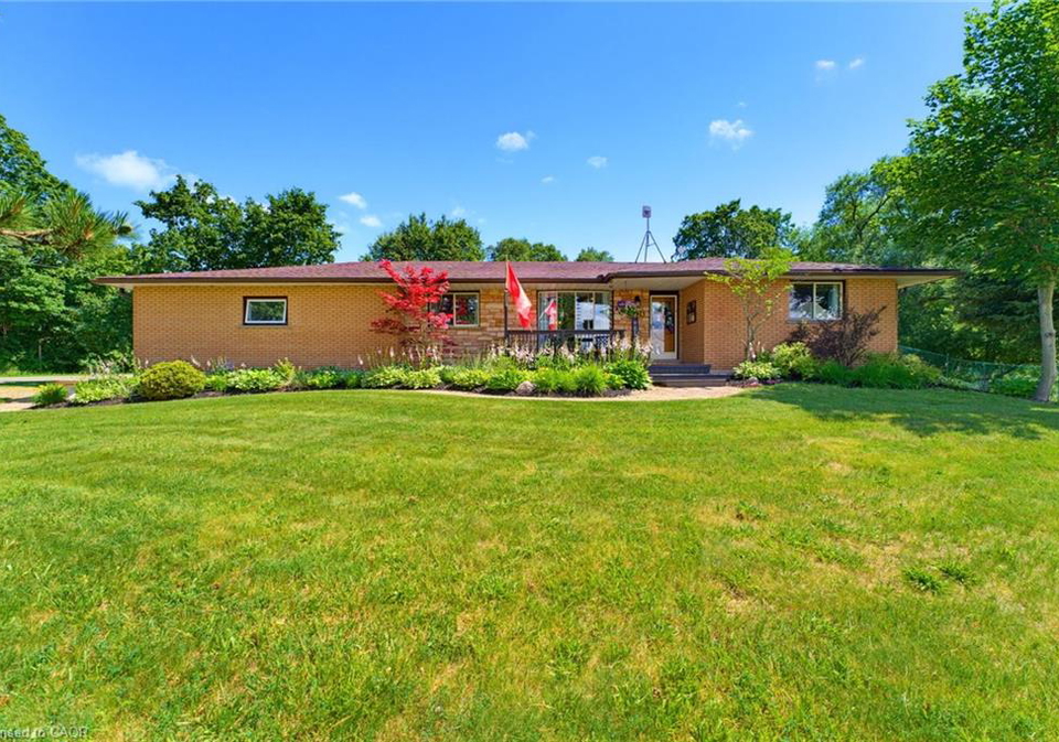 3226-indian-trail-ancaster-ontario-40857211