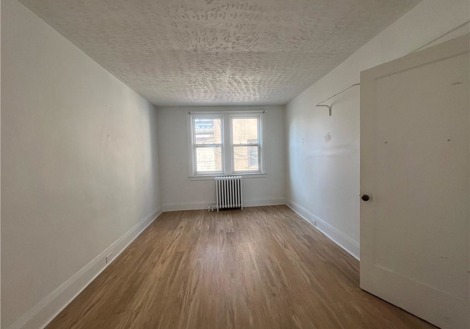 102-greensides-avenue-toronto-ontario-40857217
