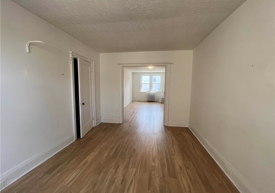 102-greensides-avenue-toronto-ontario-40857217