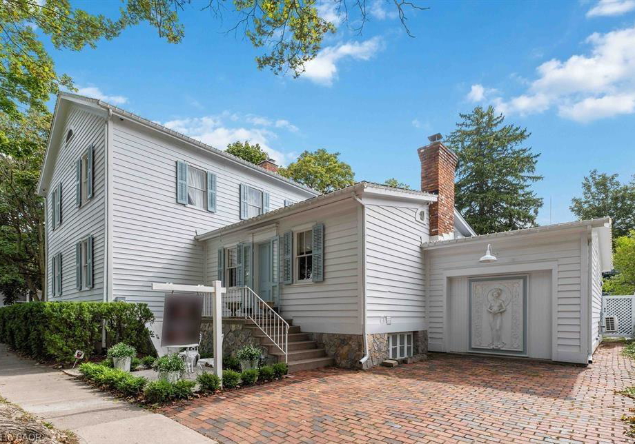 94-prideaux-street-niagara-on-the-lake-ontario-40857241