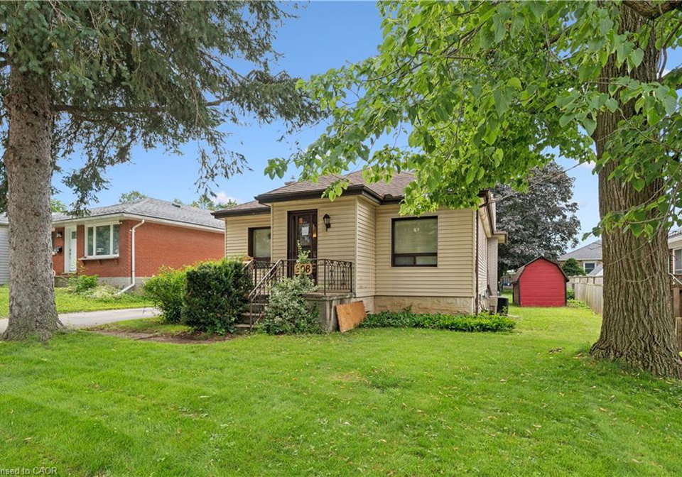 308-moore-street-cambridge-ontario-40857256