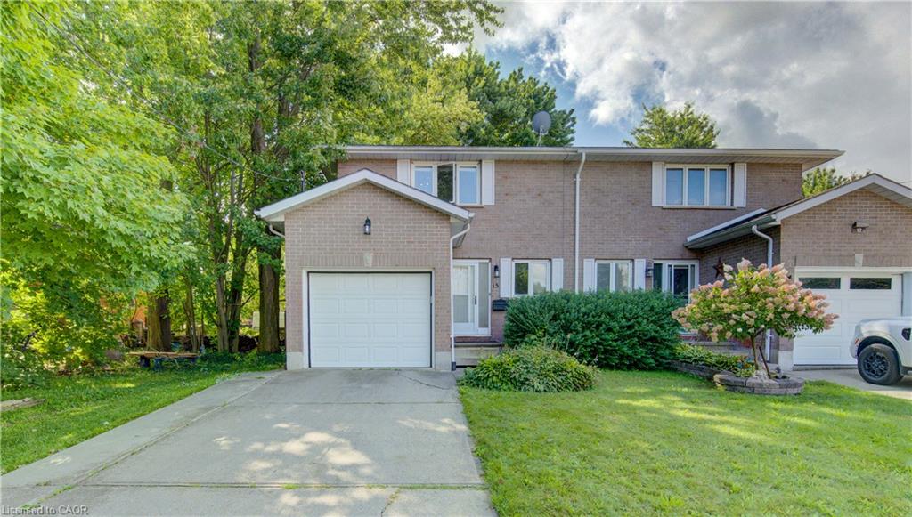15-player-street-stratford-ontario-40857258