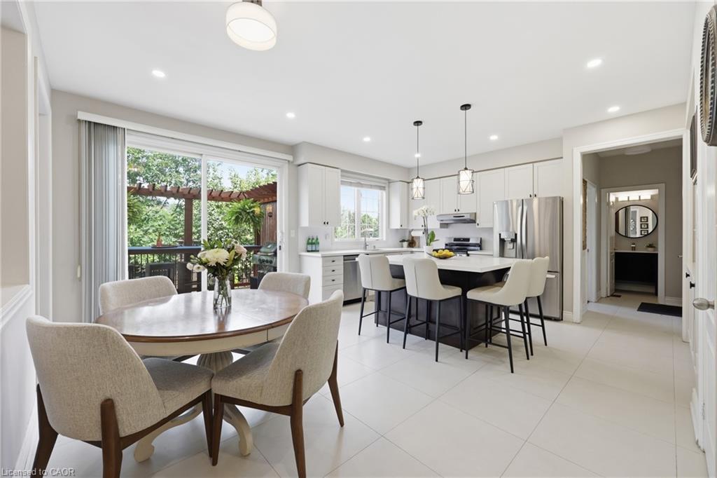 2295-glazebrook-circle-oakville-ontario-40857302