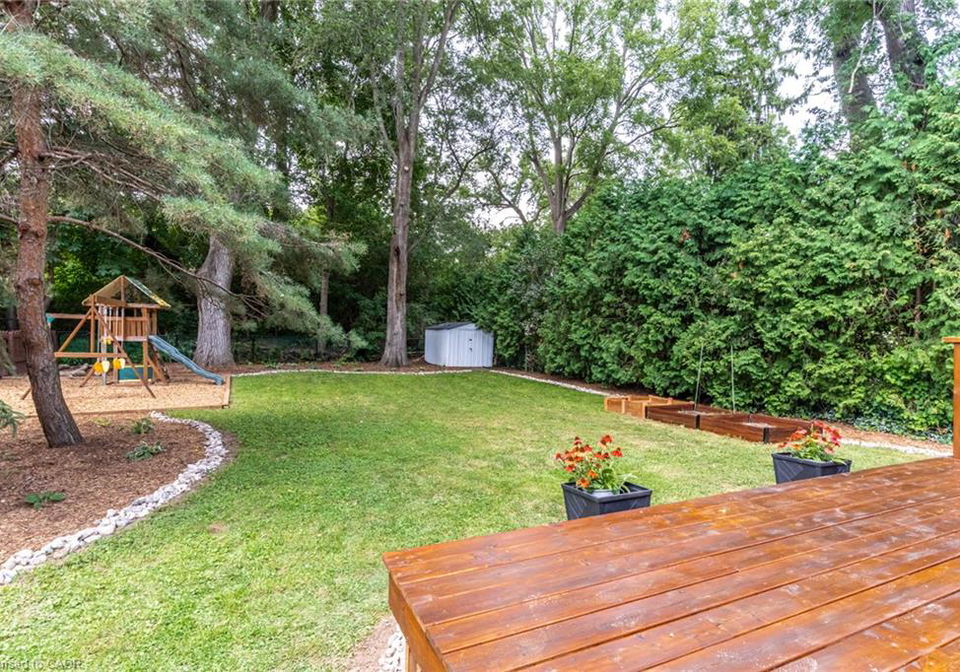 28-helen-street-dundas-ontario-40857349