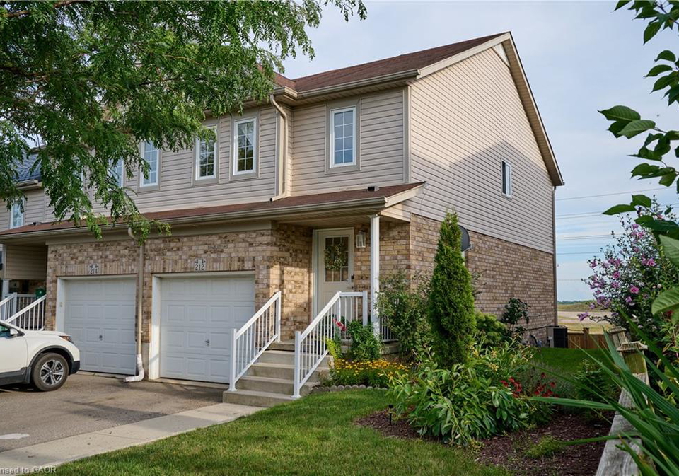 212-red-clover-court-kitchener-ontario-40857378
