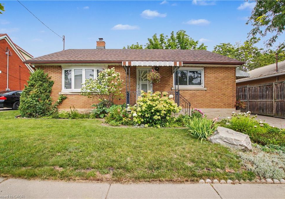 240-guelph-street-kitchener-ontario-40857391