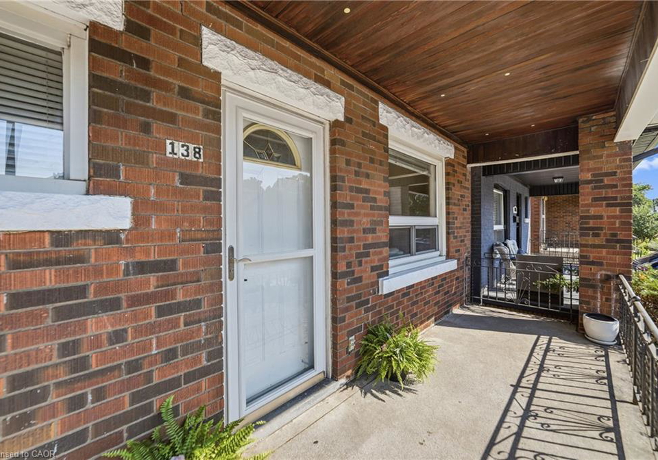 138-cameron-avenue-n-hamilton-ontario-40857392