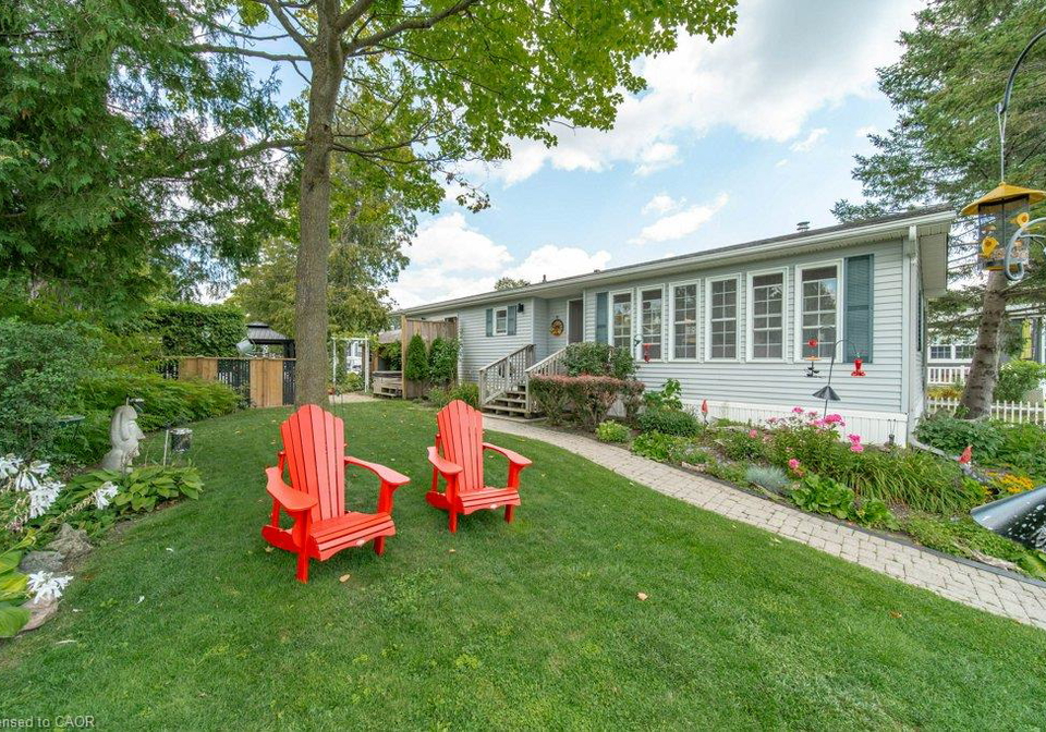 41-trillium-beach-drive-puslinch-ontario-40857404