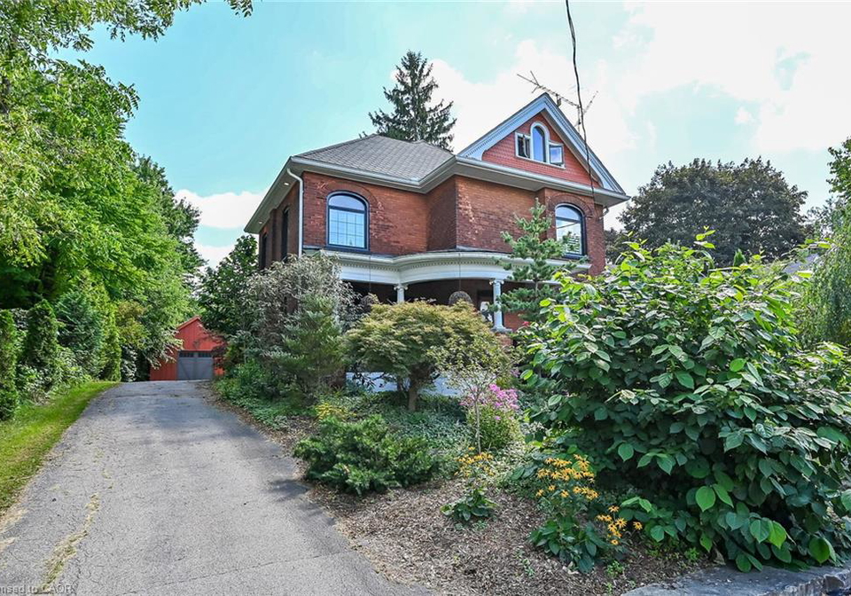 2074-governors-road-ancaster-ontario-40857405