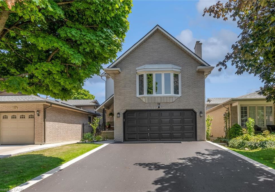 19-millpond-place-hamilton-ontario-40857413