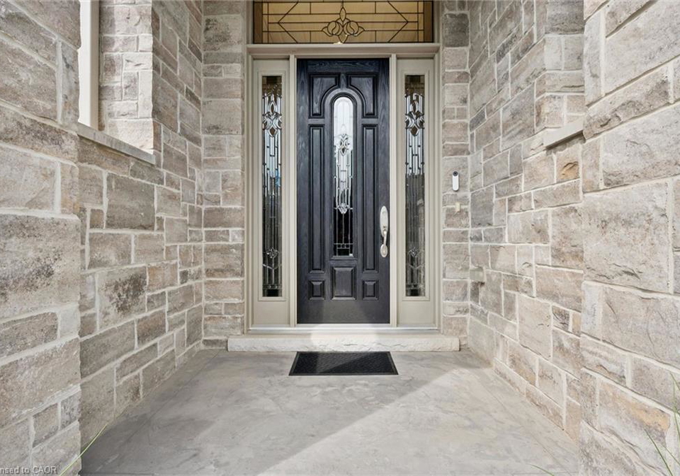 111-oak-park-drive-waterloo-ontario-40857446