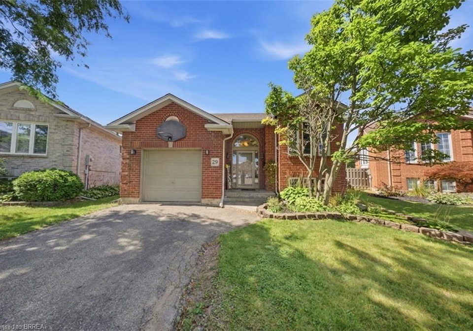 29-strong-court-brantford-ontario-40857461