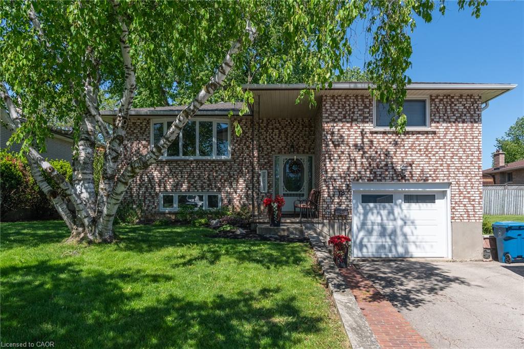 18-mayberry-place-stratford-ontario-40857481