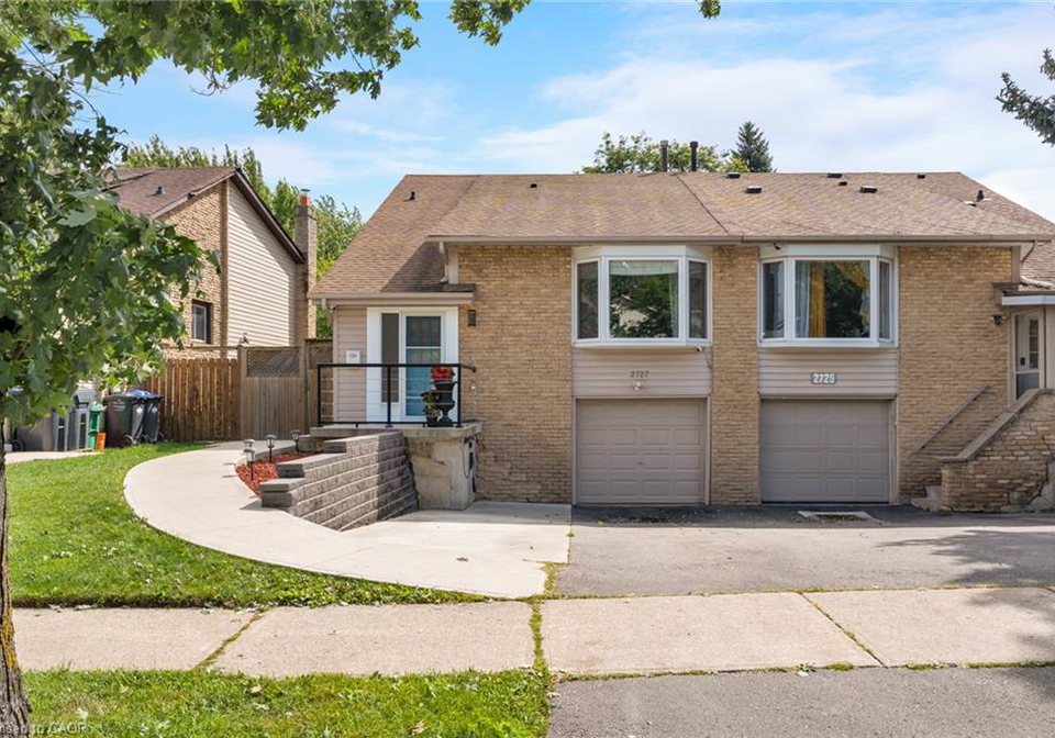 2727-bucklepost-crescent-meadowvale-ontario-40857487