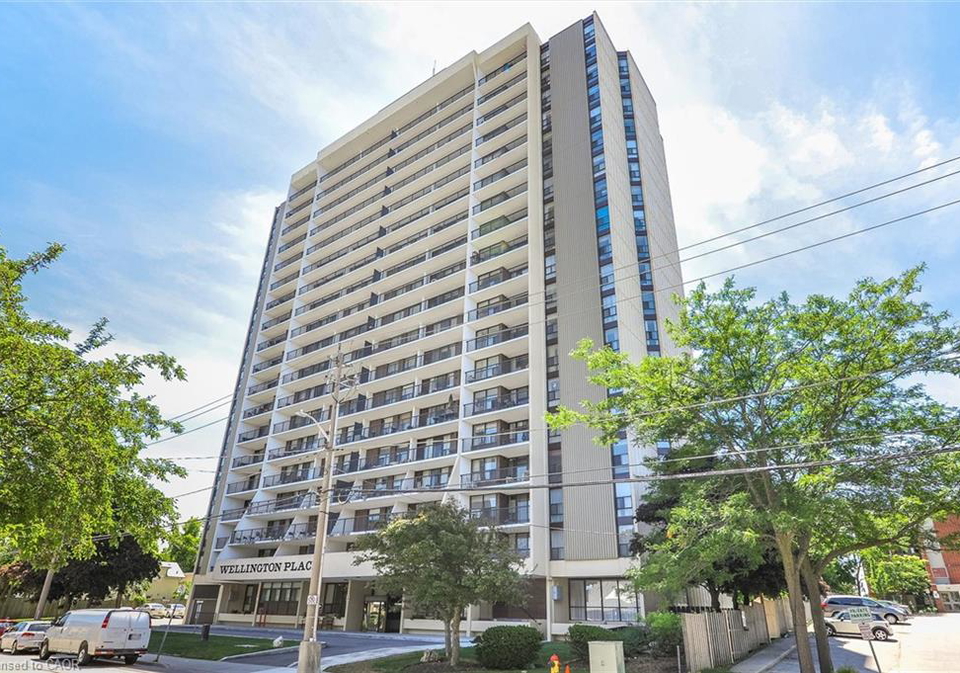 81-church-street-kitchener-ontario-40857501