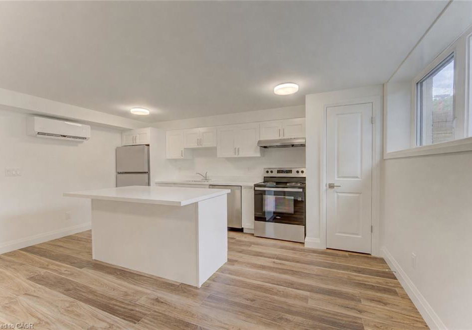 93-kinzie-avenue-kitchener-ontario-40857528