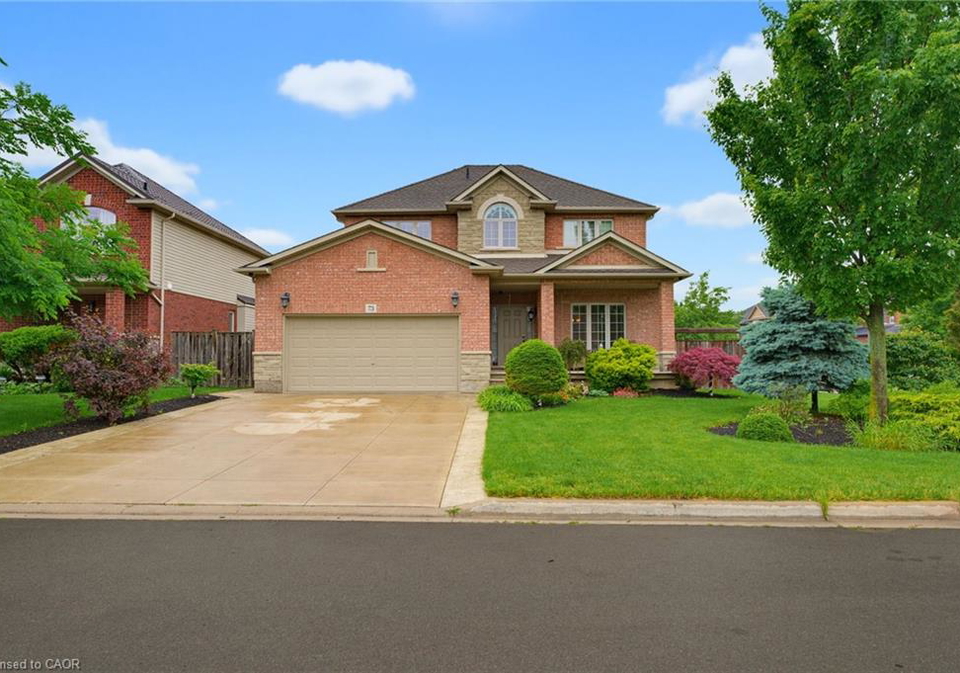 73-degrow-crescent-binbrook-ontario-40857537