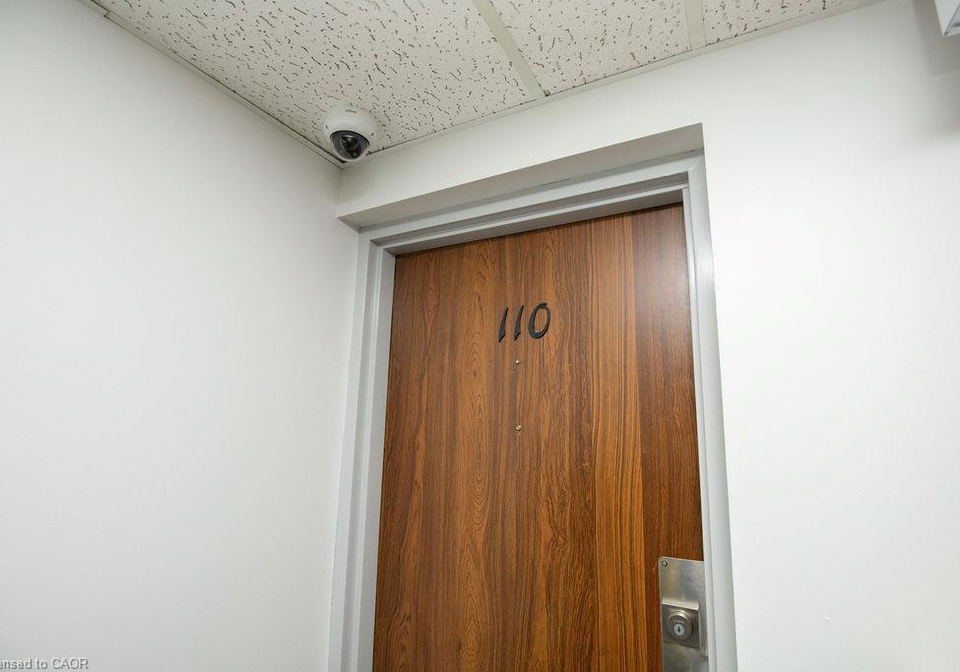 71-vanier-drive-kitchener-ontario-40857539
