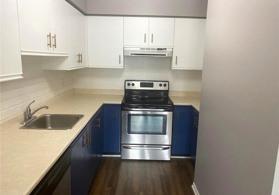 36-james-street-s-hamilton-ontario-40857547