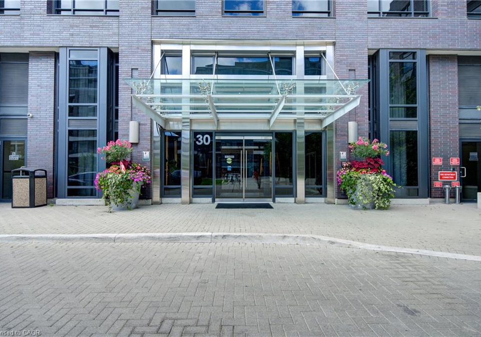 30-gibbs-road-etobicoke-ontario-40857585