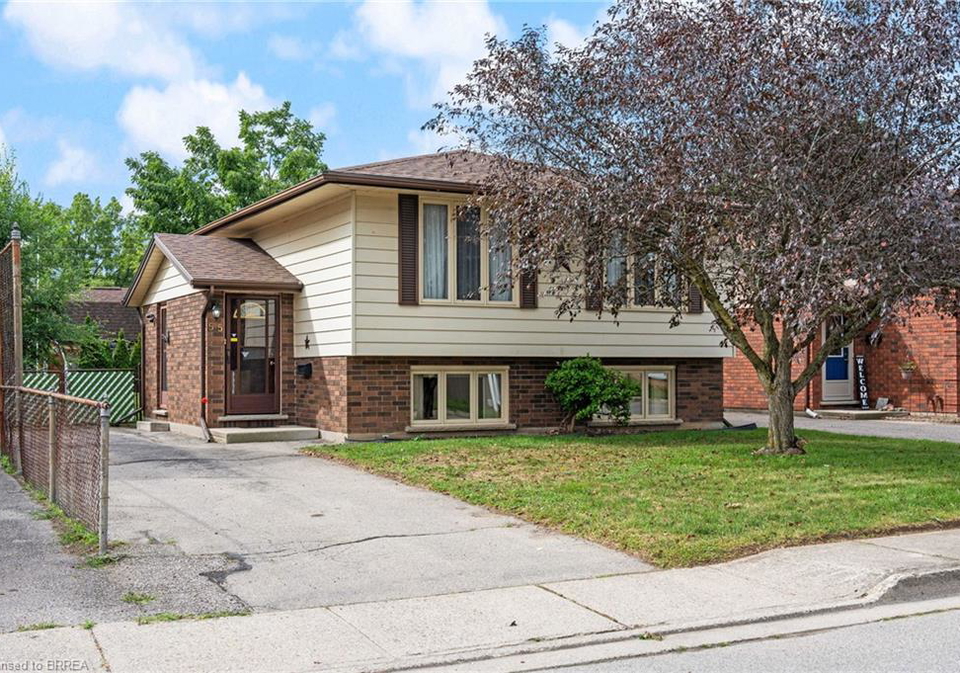 55-edward-street-brantford-ontario-40857597