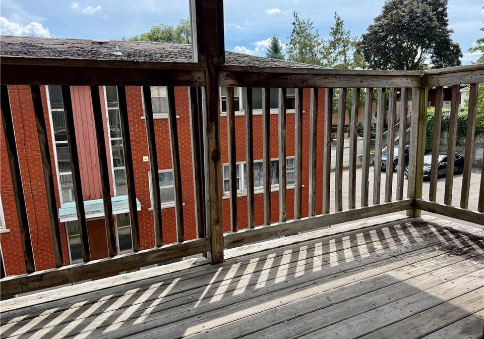 19-lilac-street-kitchener-ontario-40857602