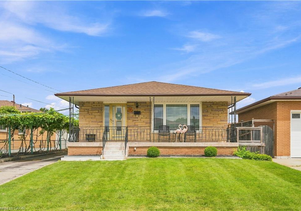 7-duchess-court-hamilton-ontario-40857620