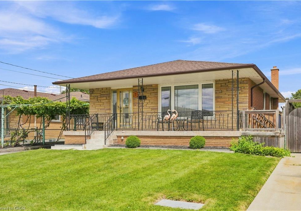 7-duchess-court-hamilton-ontario-40857620