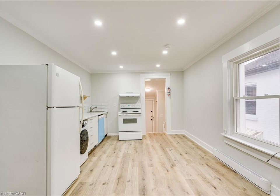 2-33-albion-street-brantford-ontario-40857622