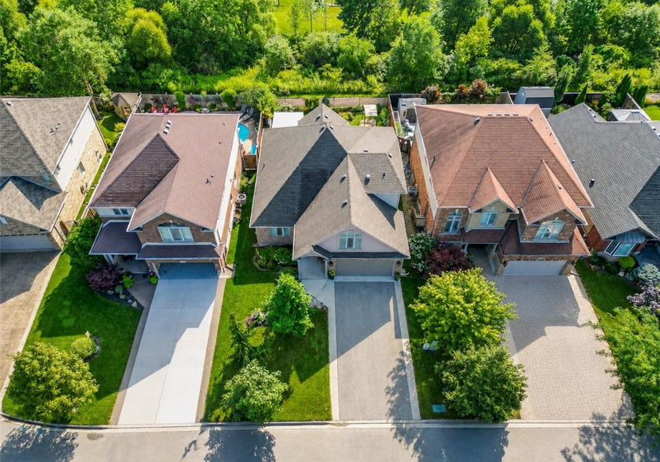4451-comfort-crescent-beamsville-ontario-40857624