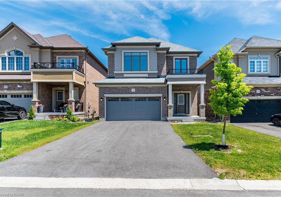 11-brewis-street-e-paris-ontario-40857629