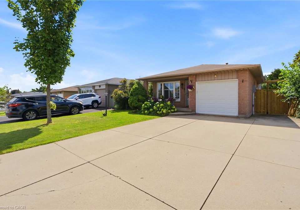 143-independence-drive-hamilton-ontario-40857634